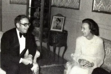 Warren Buffett and Kay Graham